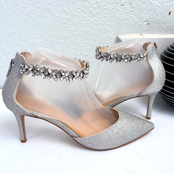 Jewel Badgley Mischka Silver Raleigh Rhinestone Ankle Strap Pumps Size 7.5 - Picture 2 of 12